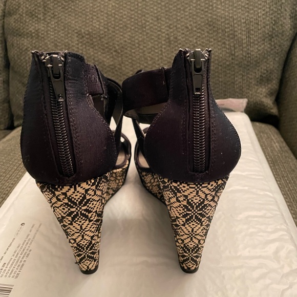 Audrey Brooke Wedge Sandals - Picture 3 of 8